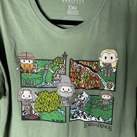 Lord of the Rings Green Graphic Tee - Picture 2 of 4